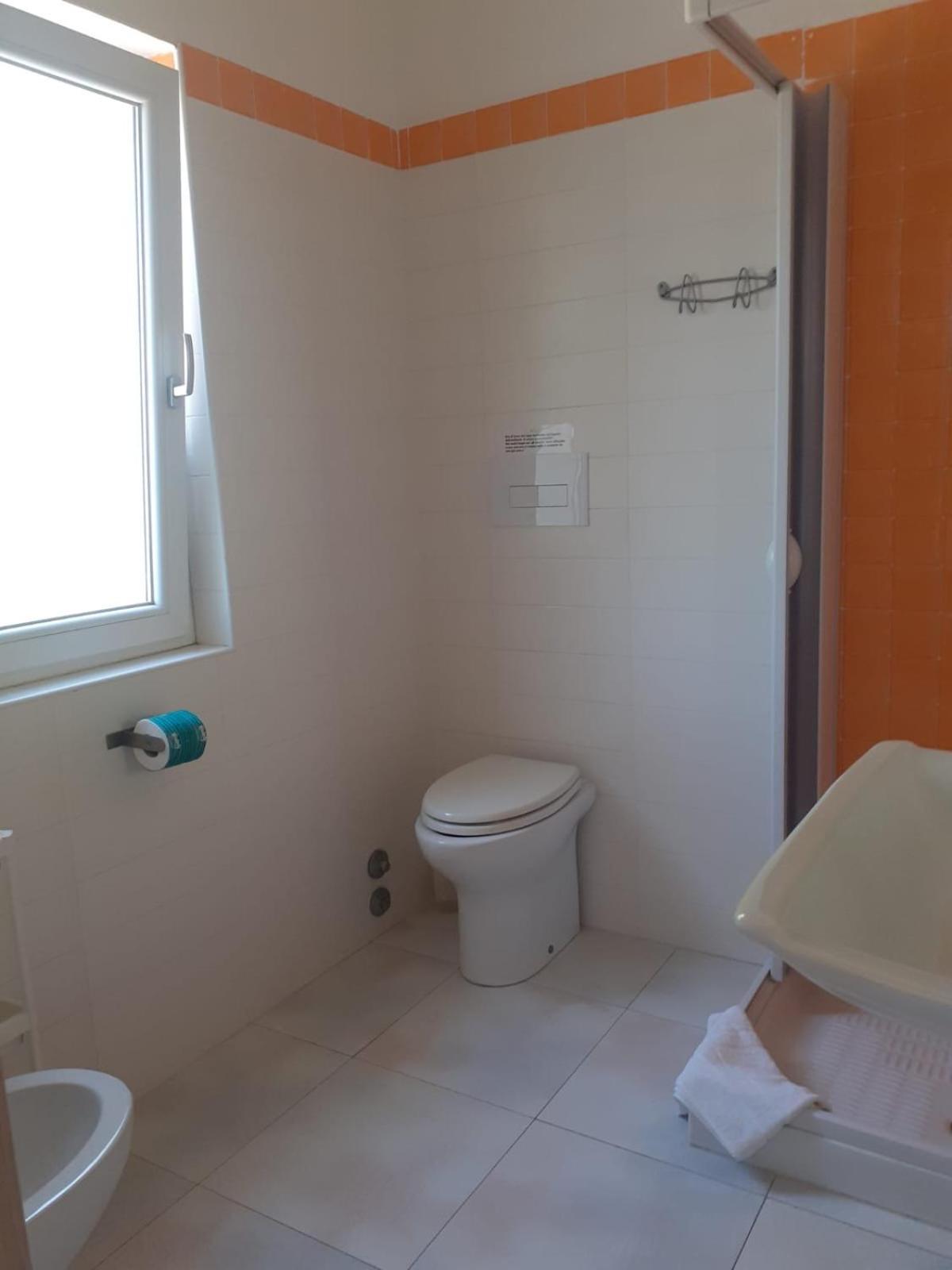 B&B Torre Del Lago 2 弗切瓦拉诺 外观 照片